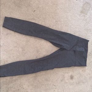 Grey Lululemon Athletic Leggings. 6.